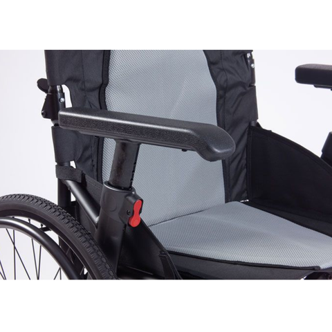 Icon 35 LX Self-Propelled Wheelchair Black