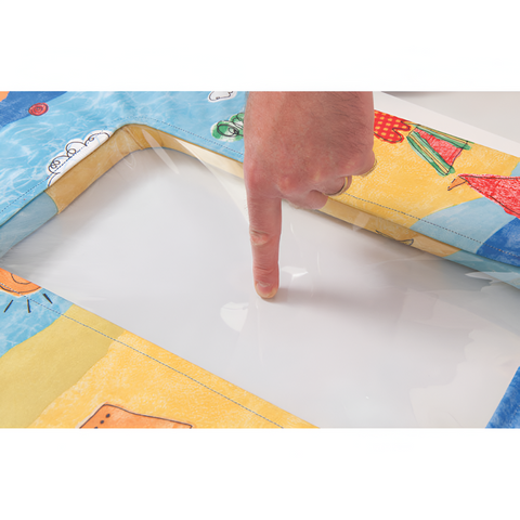 A snug-fit, soft-touch Panvelle padded interior designed to prevent entrapment and provide a cosy environment.