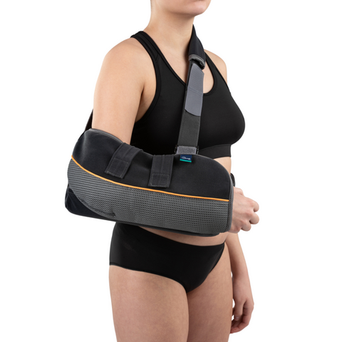 Ideal for post-injury or post-surgical care, it provides secure support while promoting healing and reducing pain.

This immobiliser is particularly effective in the treatment and recovery of twists and subluxations of the glenohumeral joint, fractures of the head or neck of the humerus and injuries to the rotator cuff.
